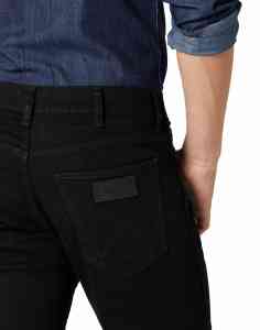 Wrangler Greensboro - BLACK Herren Jeans